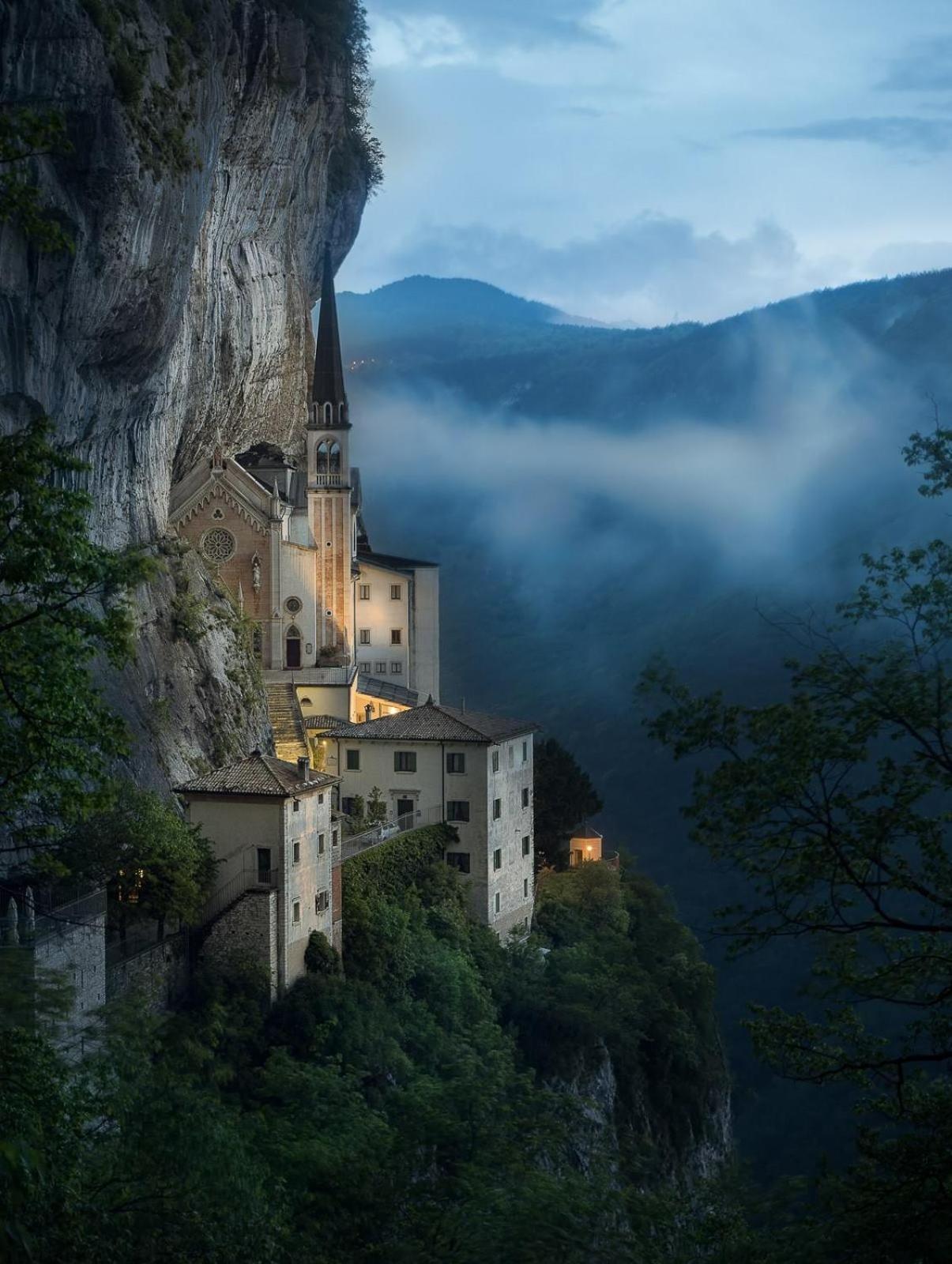 Hotel Stella Alpina Spiazzi Di Caprino Екстериор снимка